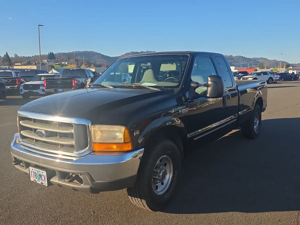 2000 Ford F-250 Super Duty XL Extended Cab SB