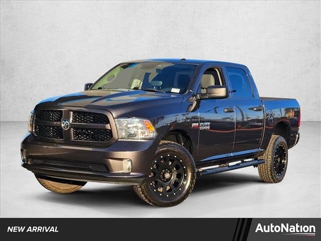 2017 RAM 1500 Express Crew Cab 4WD