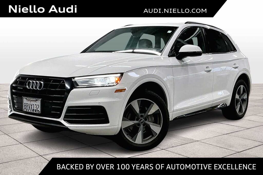 2020 Audi Q5 quattro Titanium Premium 45 TFSI