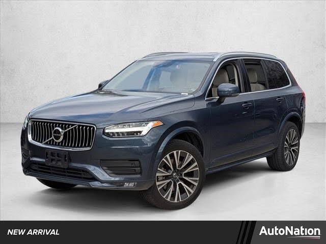 2022 Volvo XC90 T6 Momentum 7-Passenger AWD