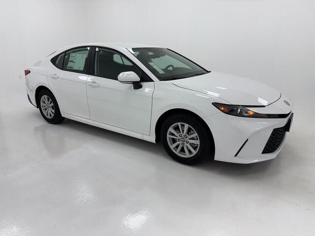 2026 Toyota Camry LE FWD