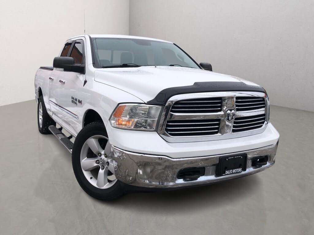 2017 RAM 1500 SLT Quad Cab 4WD