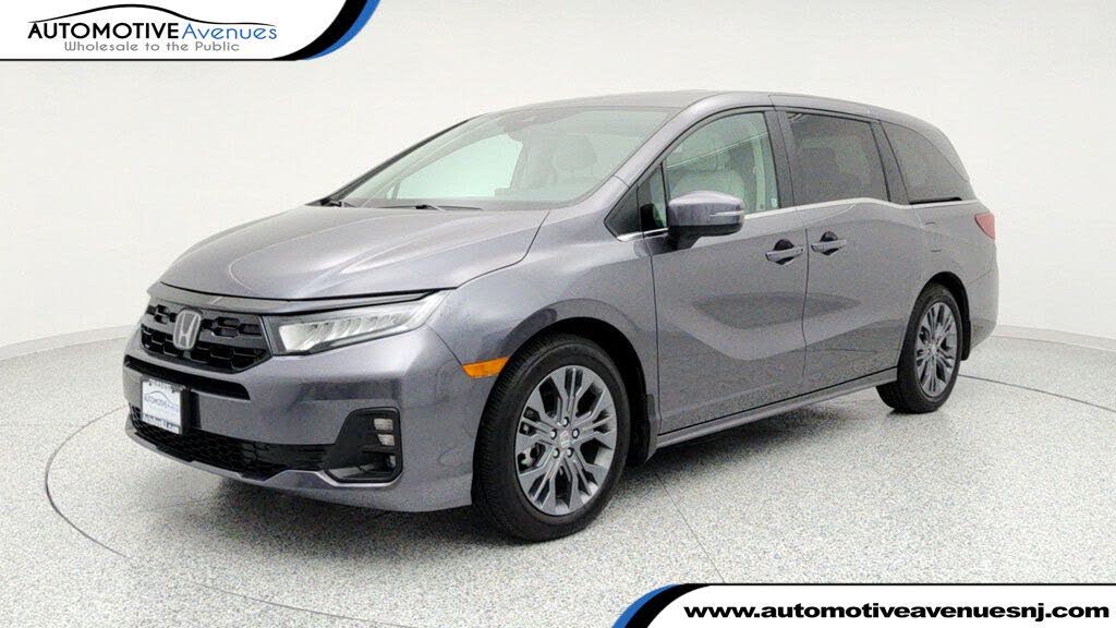 2025 Honda Odyssey Touring FWD