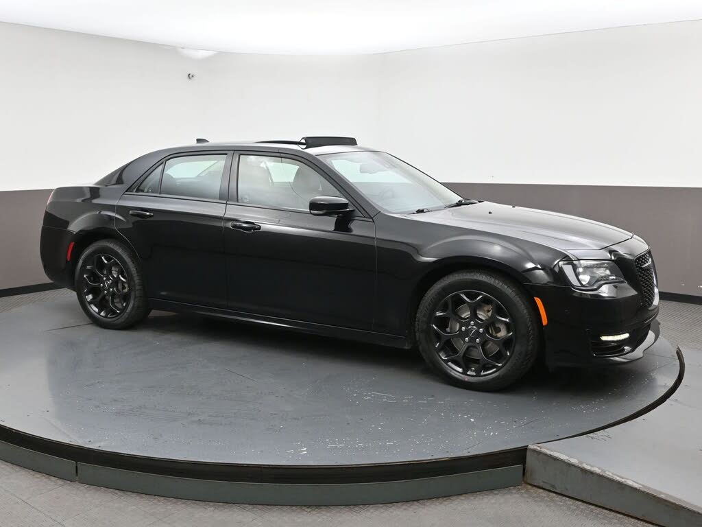 2023 Chrysler 300 Touring L AWD