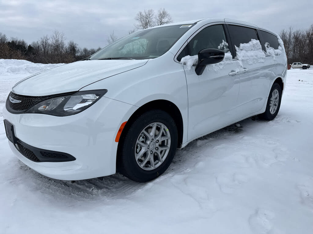 2026 Chrysler Voyager LX FWD
