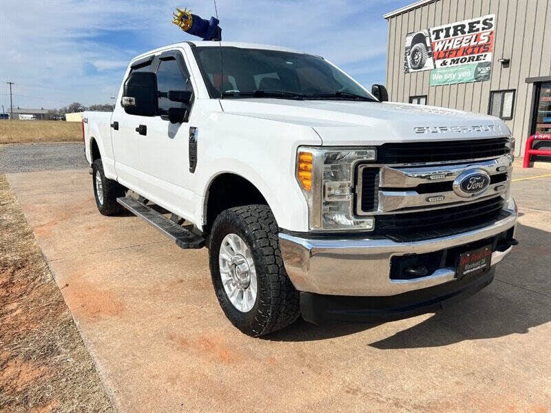2017 Ford F-250 Super Duty XLT Crew Cab 4WD