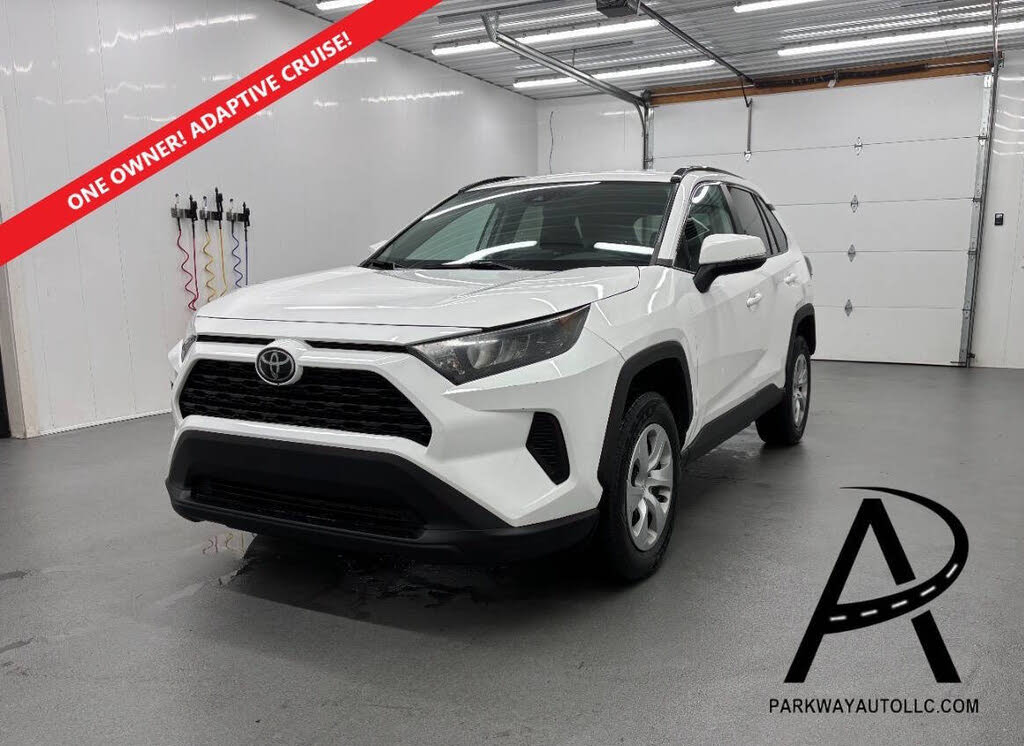 2021 Toyota RAV4 LE FWD