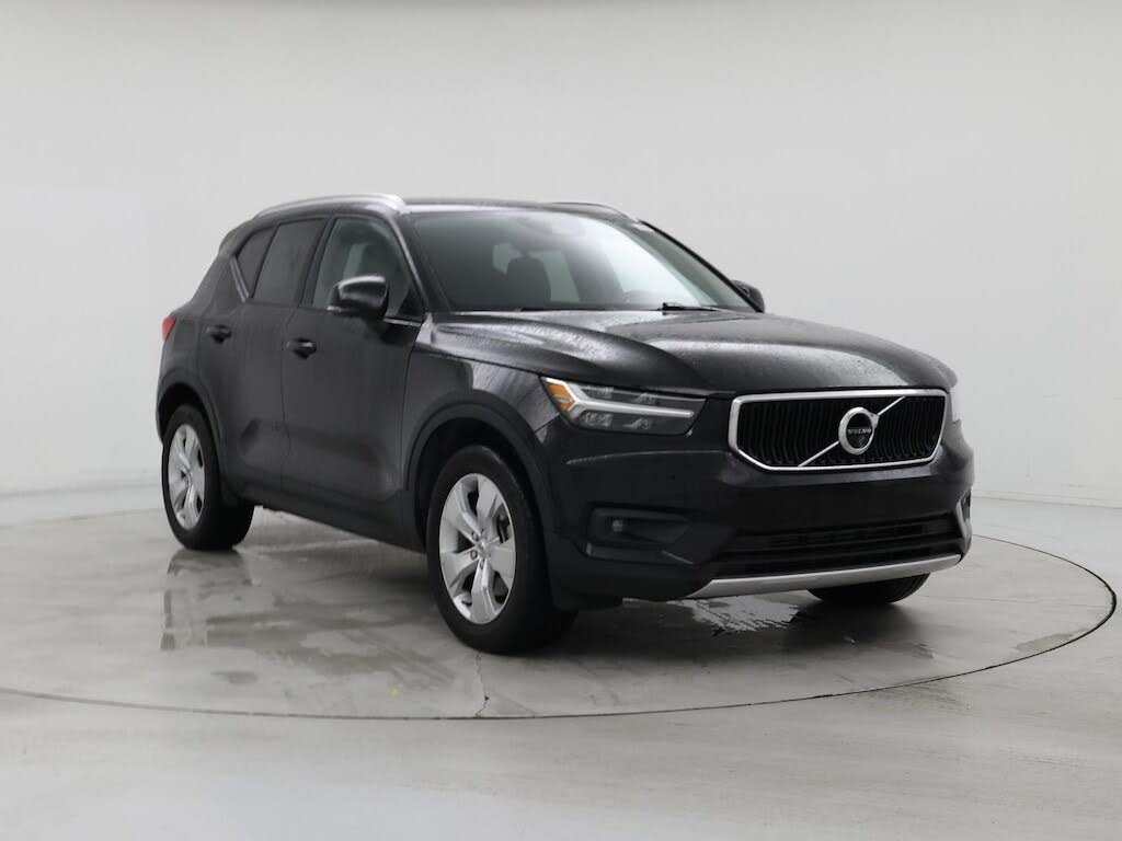 2022 Volvo XC40 T4 Momentum FWD