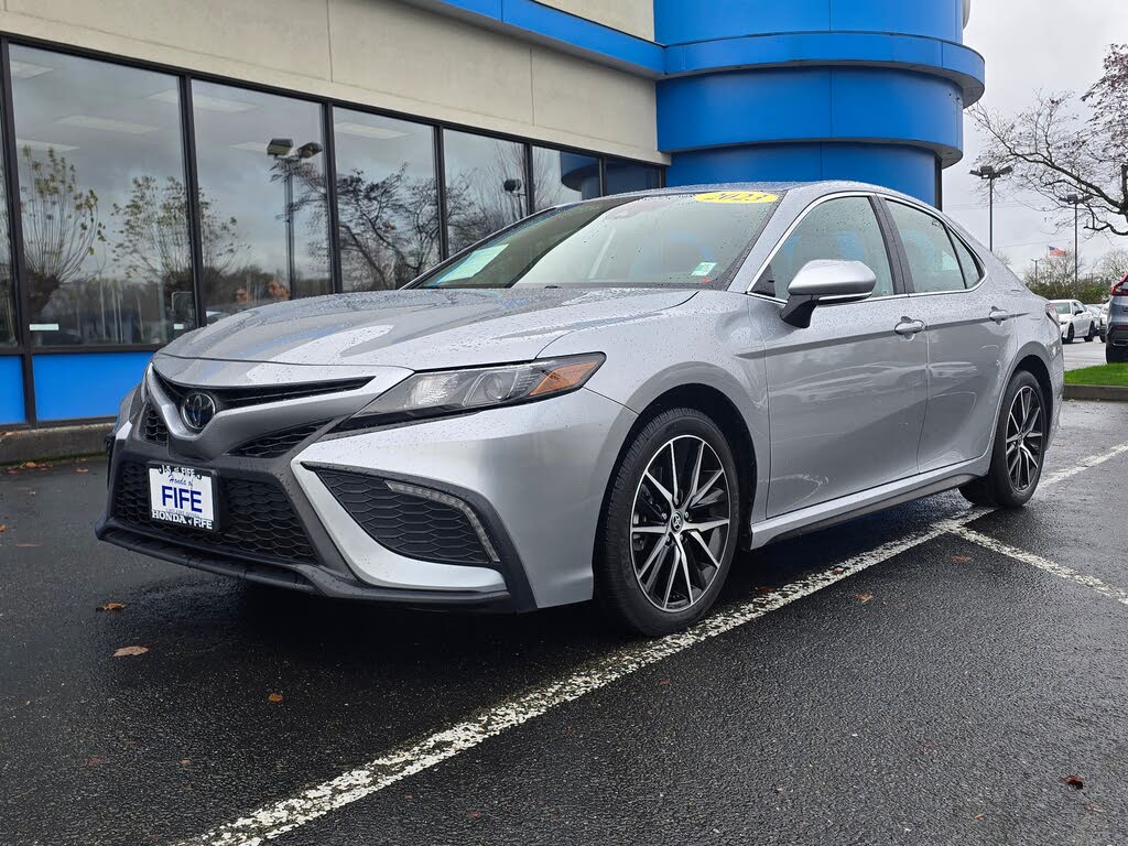 2023 Toyota Camry SE FWD