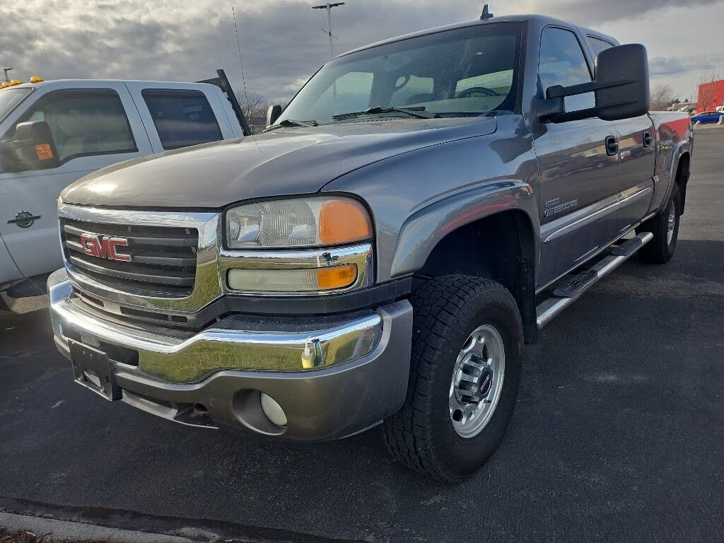 2007 GMC Sierra 2500HD Classic 4 Dr SLT Crew Cab 4WD