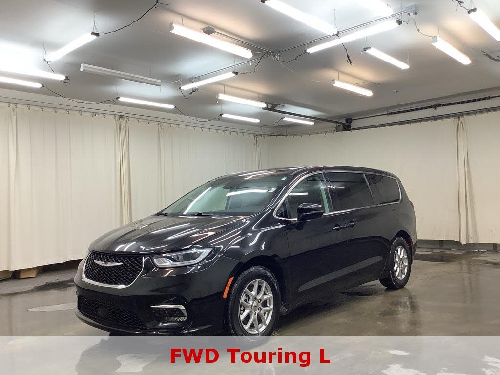 2024 Chrysler Pacifica Touring L FWD