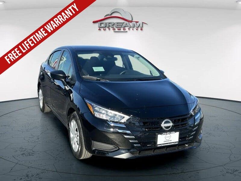 2025 Nissan Versa S FWD