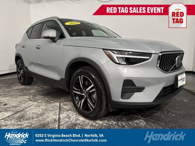 2025 Volvo XC40 B5 Core Bright Theme AWD