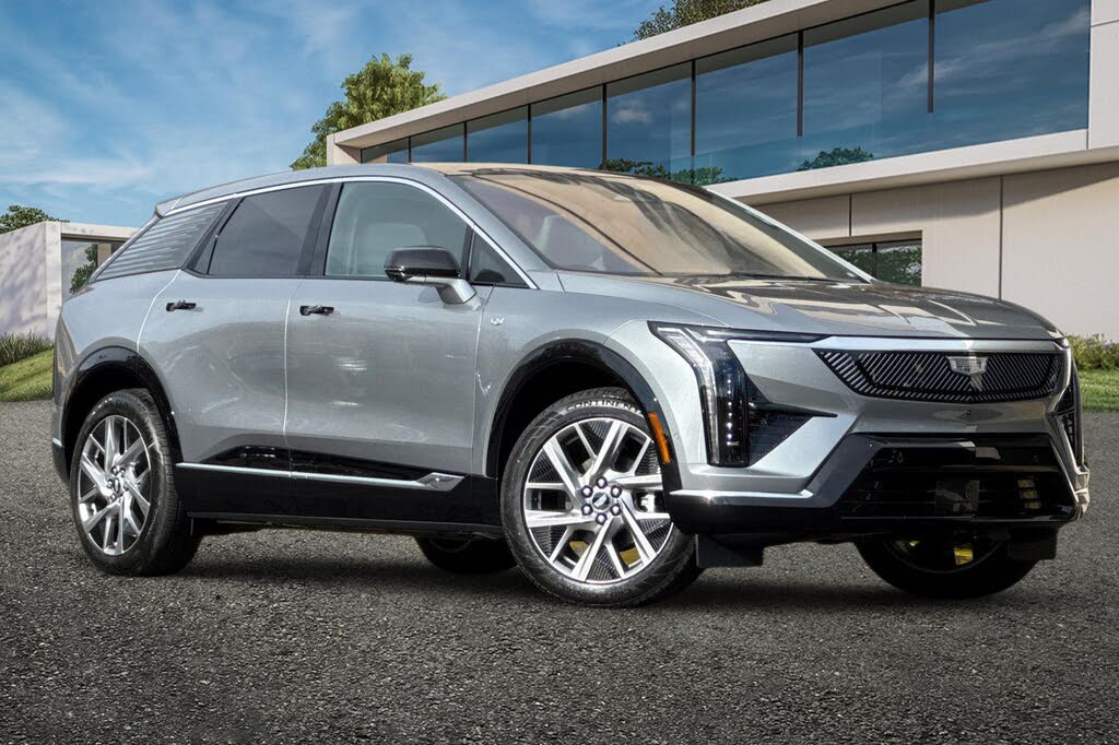 2026 Cadillac OPTIQ Luxury AWD