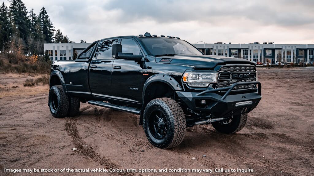 2022 RAM 3500 Limited Crew Cab LB DRW 4WD