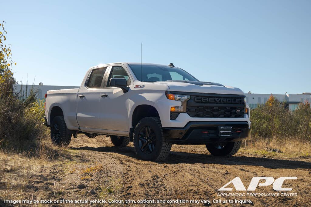 2024 Chevrolet Silverado 1500 Custom Trail Boss Crew Cab 4WD