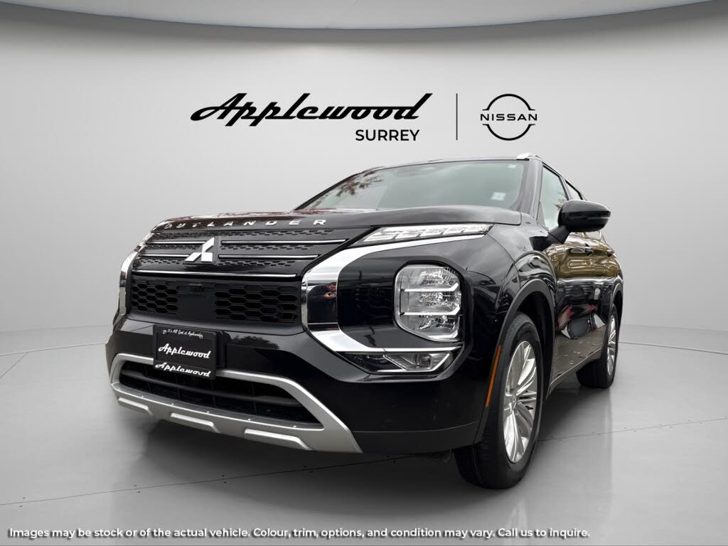 Mitsubishi Outlander LE S-AWC 2024