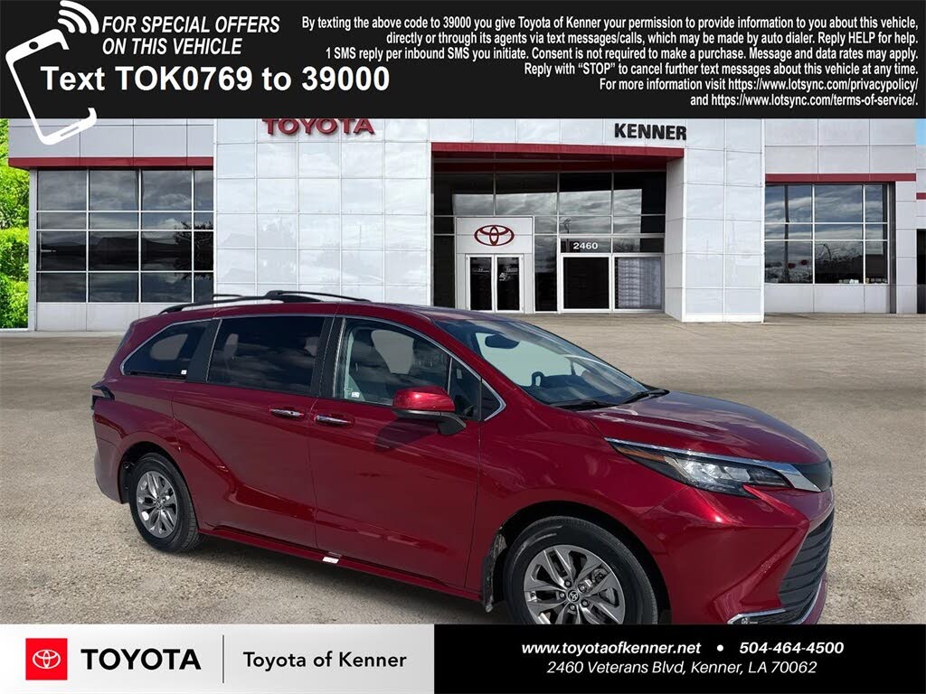2023 Toyota Sienna XLE 7-Passenger FWD
