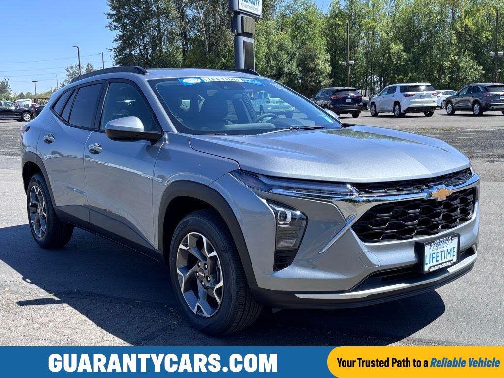 2025 Chevrolet Trax LT FWD