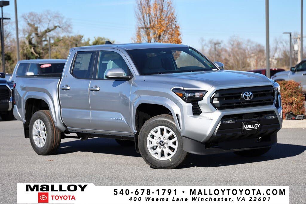2025 Toyota Tacoma SR5 Double Cab 4WD