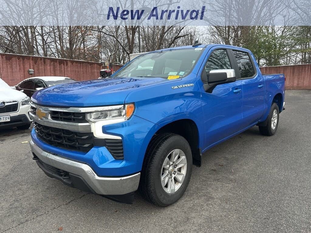 2025 Chevrolet Silverado 1500 LT Crew Cab 4WD