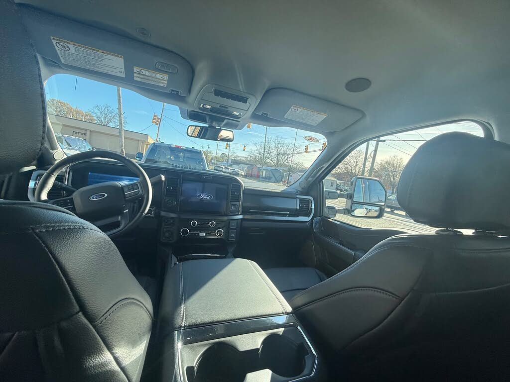 2026 Ford F-250 Super Duty Lariat Crew Cab 4WD