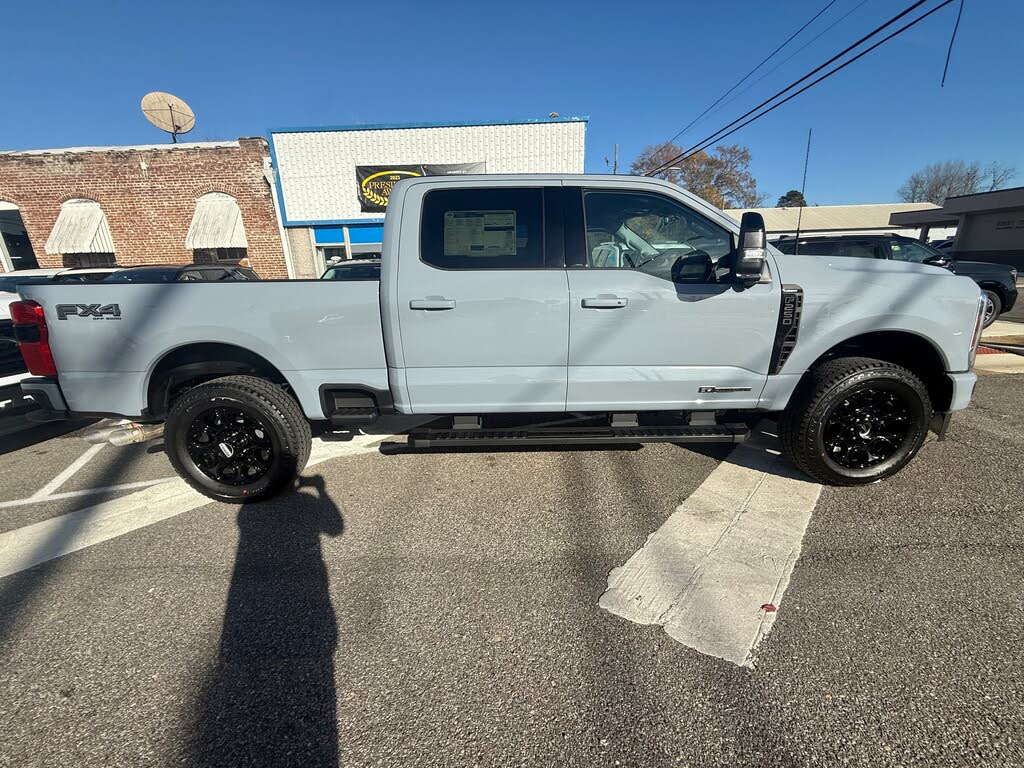 2026 Ford F-250 Super Duty Lariat Crew Cab 4WD