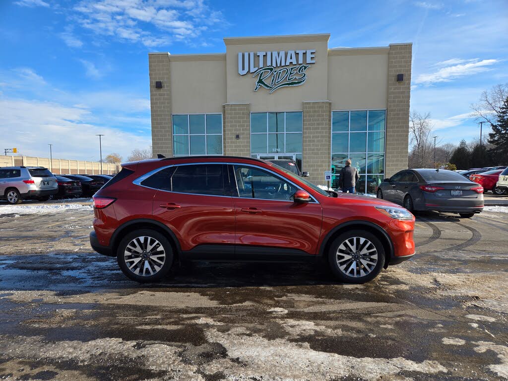 2020 Ford Escape Hybrid Titanium AWD