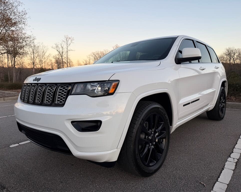 2019 Jeep Grand Cherokee Altitude 4WD