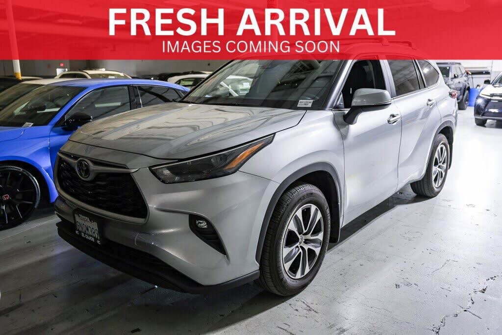 2024 Toyota Highlander XLE FWD