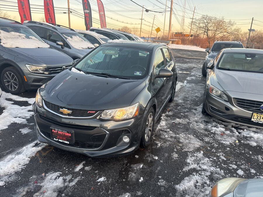 2017 Chevrolet Sonic LT Hatchback FWD
