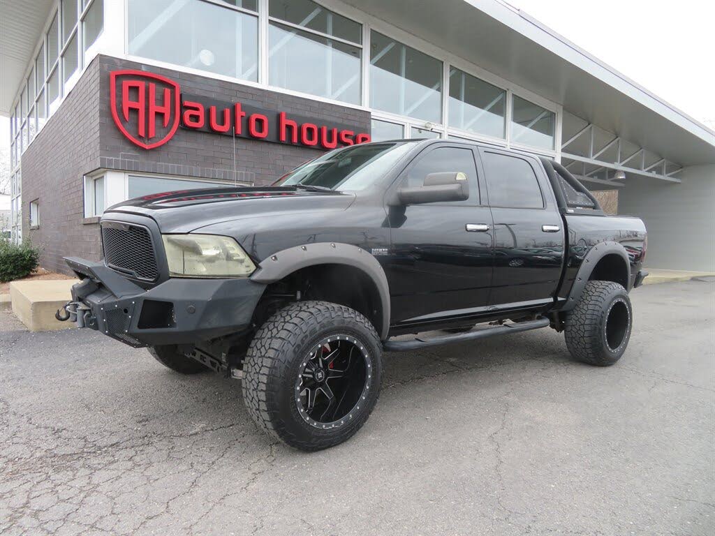 2012 RAM 1500 SLT Crew Cab 4WD