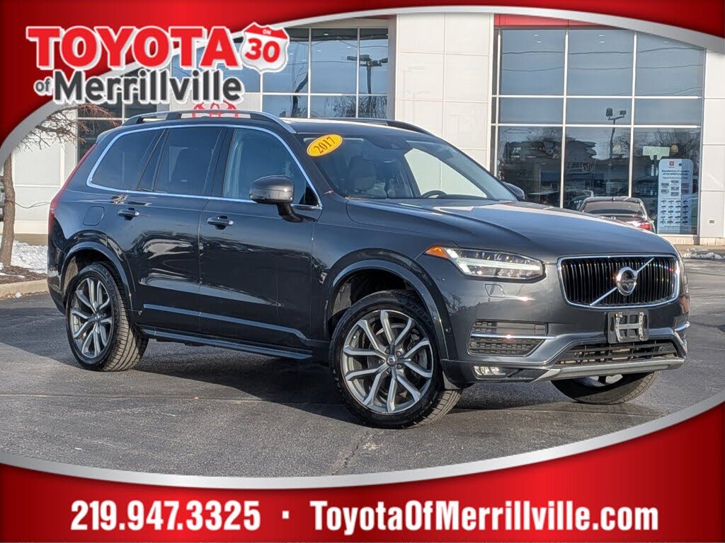 2017 Volvo XC90 T6 Momentum AWD