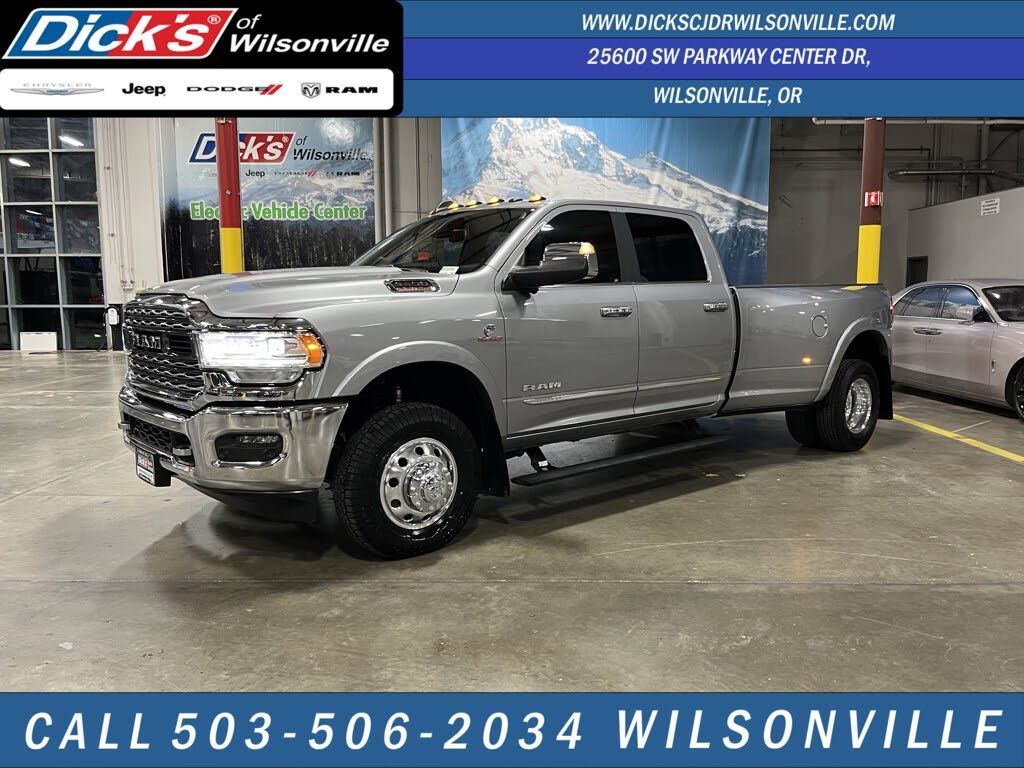 2022 RAM 3500 Limited Crew Cab LB DRW 4WD