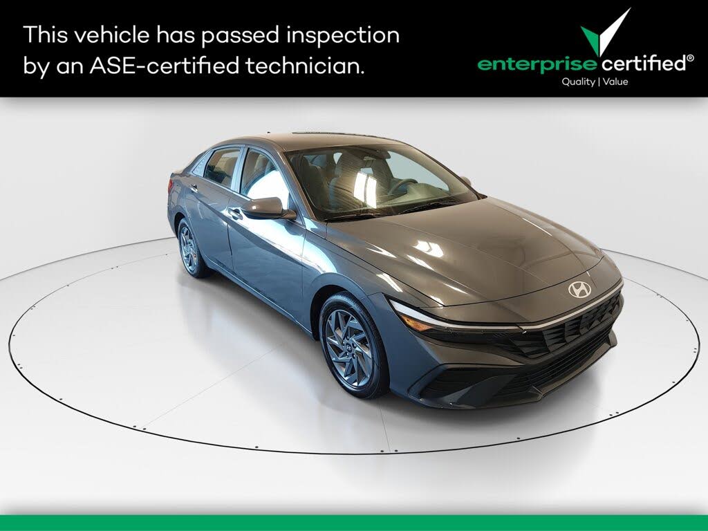 2024 Hyundai Elantra SEL FWD