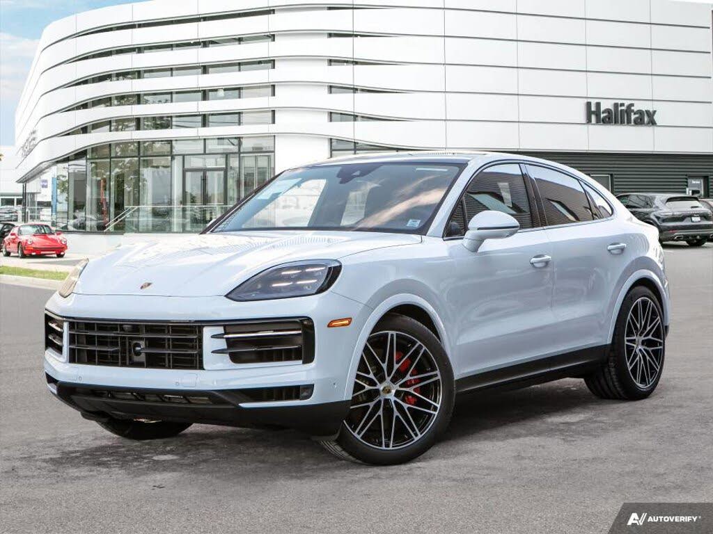 2024 Porsche Cayenne Coupe S AWD