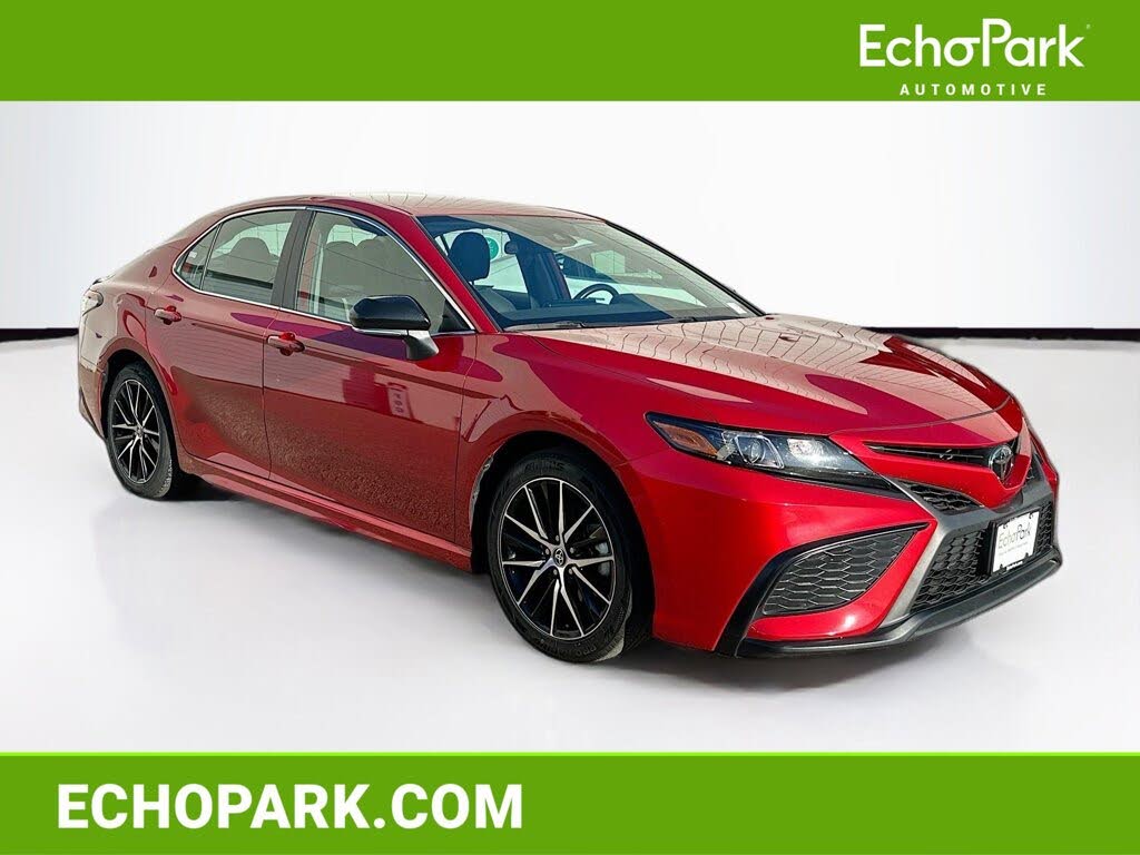 2024 Toyota Camry SE FWD