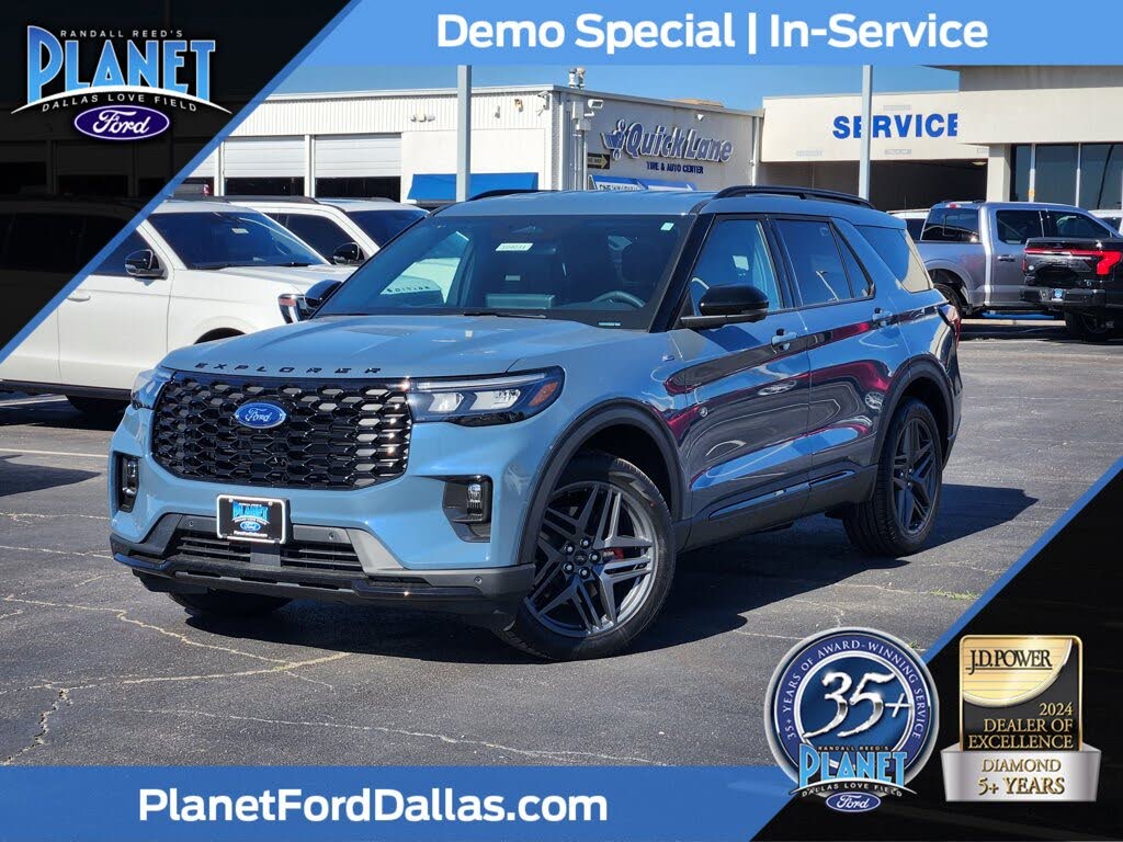 2025 Ford Explorer ST-Line RWD