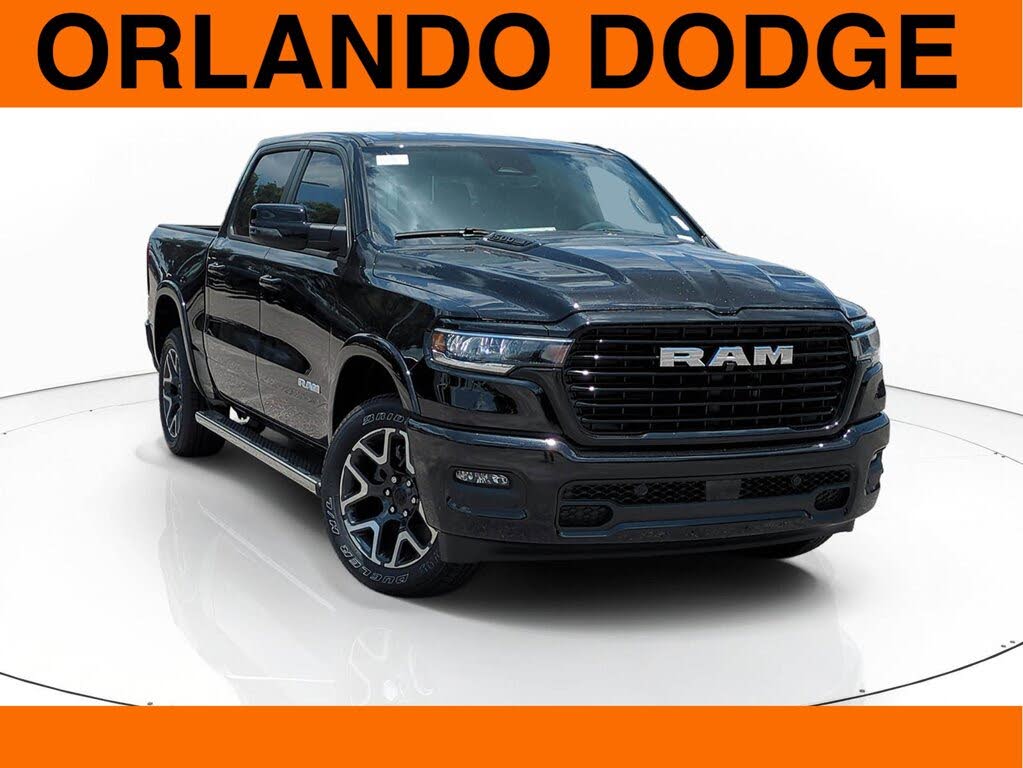 2025 RAM 1500 Laramie Crew Cab 4WD