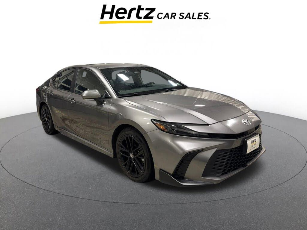 2025 Toyota Camry SE FWD