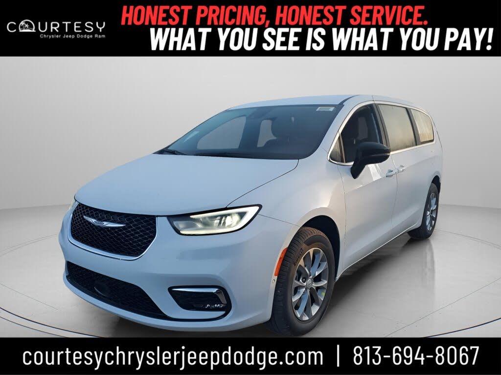 2026 Chrysler Pacifica Select AWD