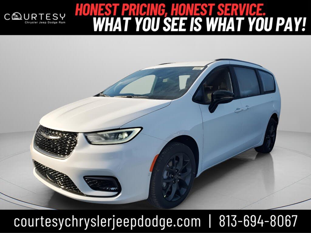 2026 Chrysler Pacifica Select AWD