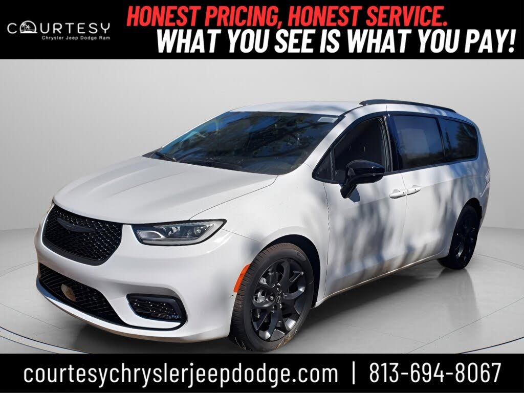 2026 Chrysler Pacifica Select FWD