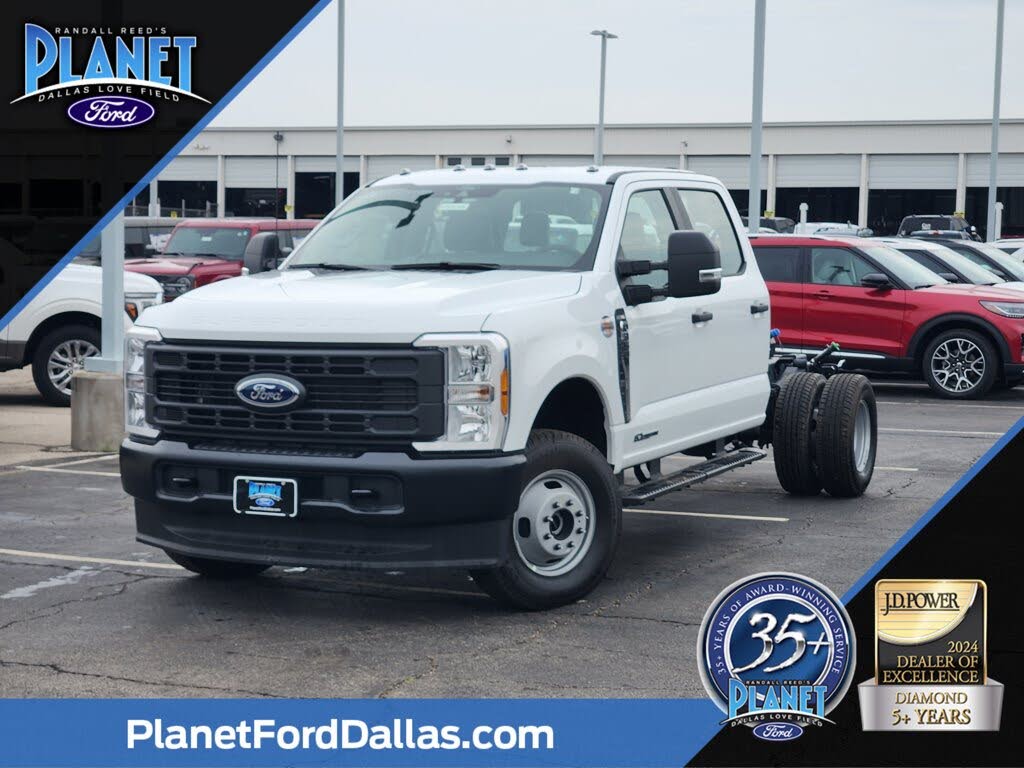 2026 Ford F-350 Super Duty Chassis XL Crew Cab DRW 4WD