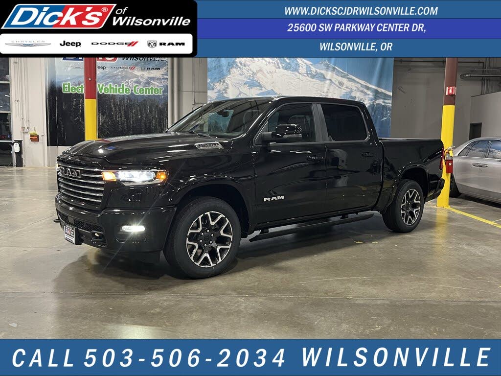 2026 RAM 1500 Laramie Crew Cab 4WD