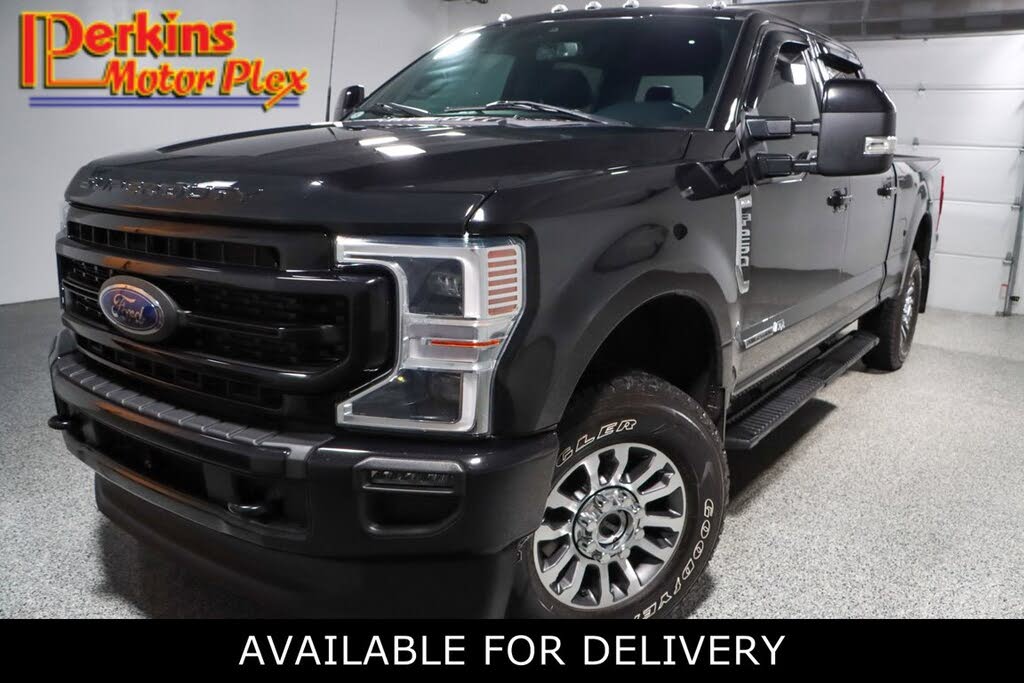 2022 Ford F-250 Super Duty Lariat Crew Cab 4WD