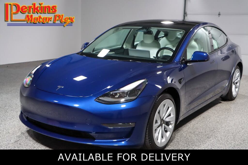 2022 Tesla Model 3 Long Range AWD
