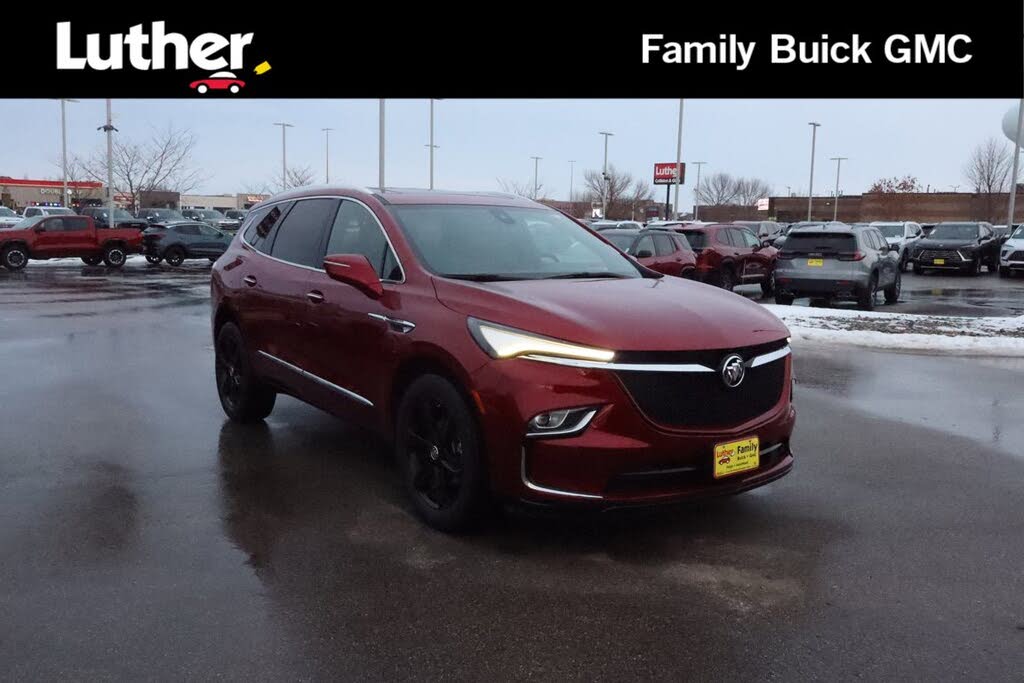 2023 Buick Enclave Essence AWD