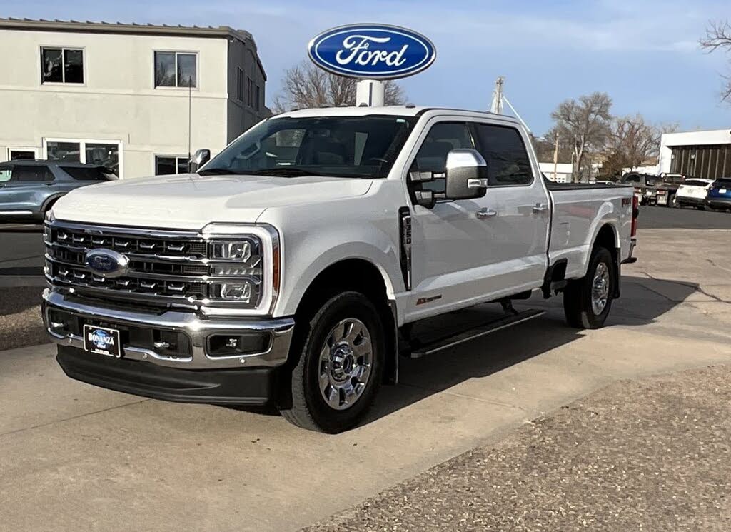 2023 Ford F-350 Super Duty Lariat Crew Cab 4WD