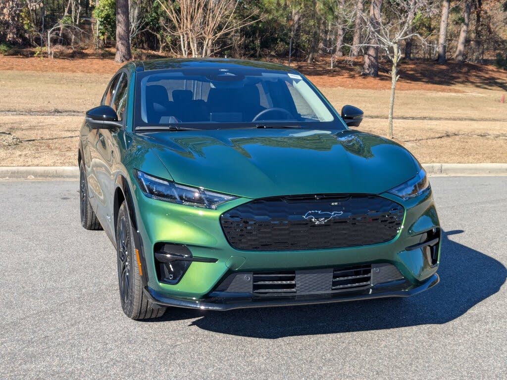 2025 Ford Mustang Mach-E Premium RWD